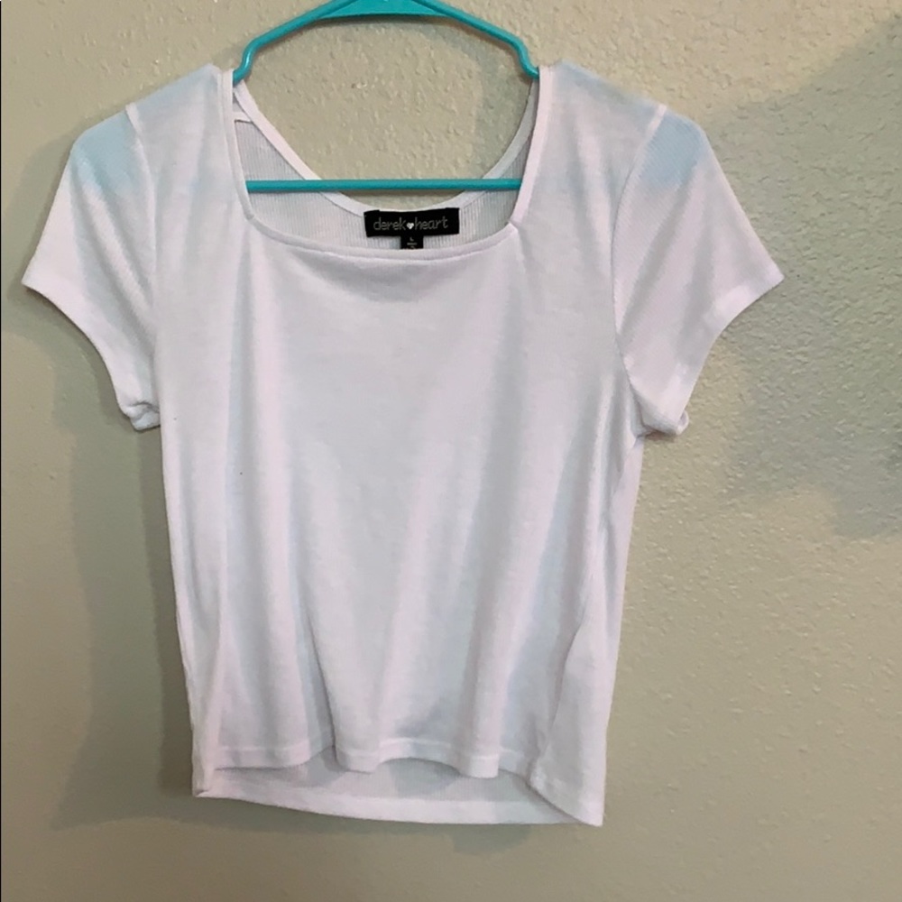 White t-shirt